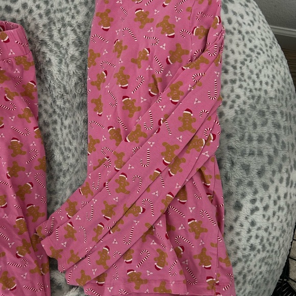 Women’s size - Pink gingerbread men pajamas - Picture 4 of 5